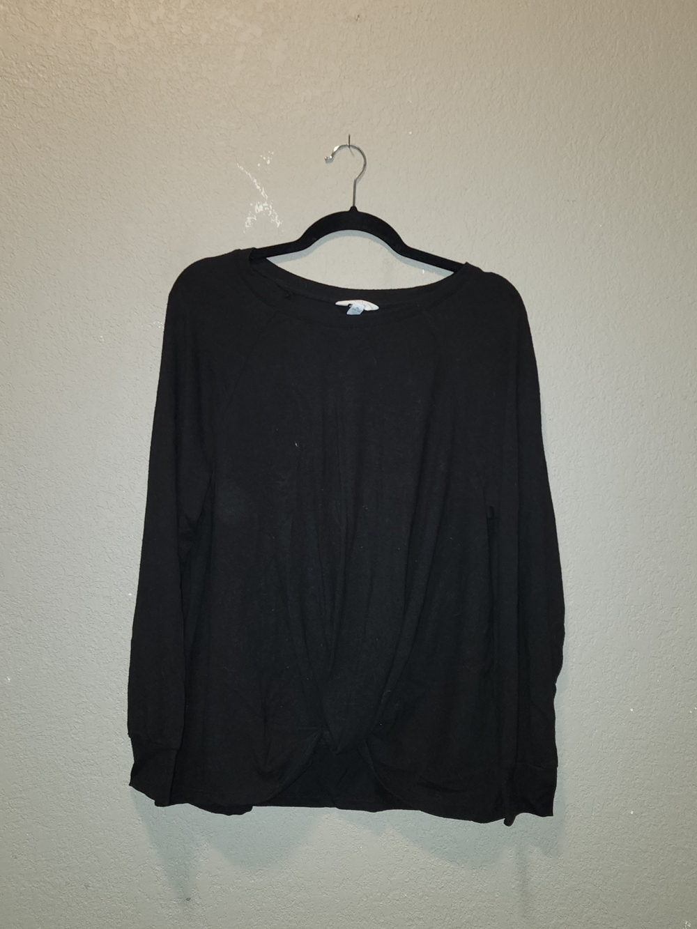 Time & Tru Black Long-Sleeve Twist Hem Women's Sweater | Xlarge